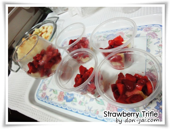Strawberry_Trifle031