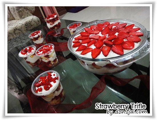 Strawberry_Trifle036