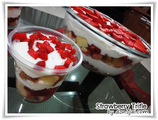 Strawberry_Trifle038
