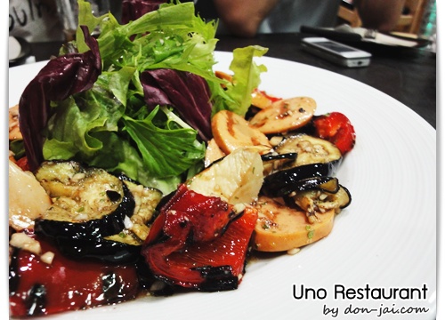 Uno_Restaurant_013