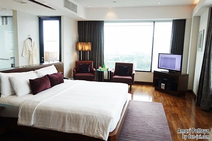 รีวิวโดนใจ >> Amari Pattaya (อมารี พัทยา) กับห้องพักสุดหรูแบบ Executive Club King